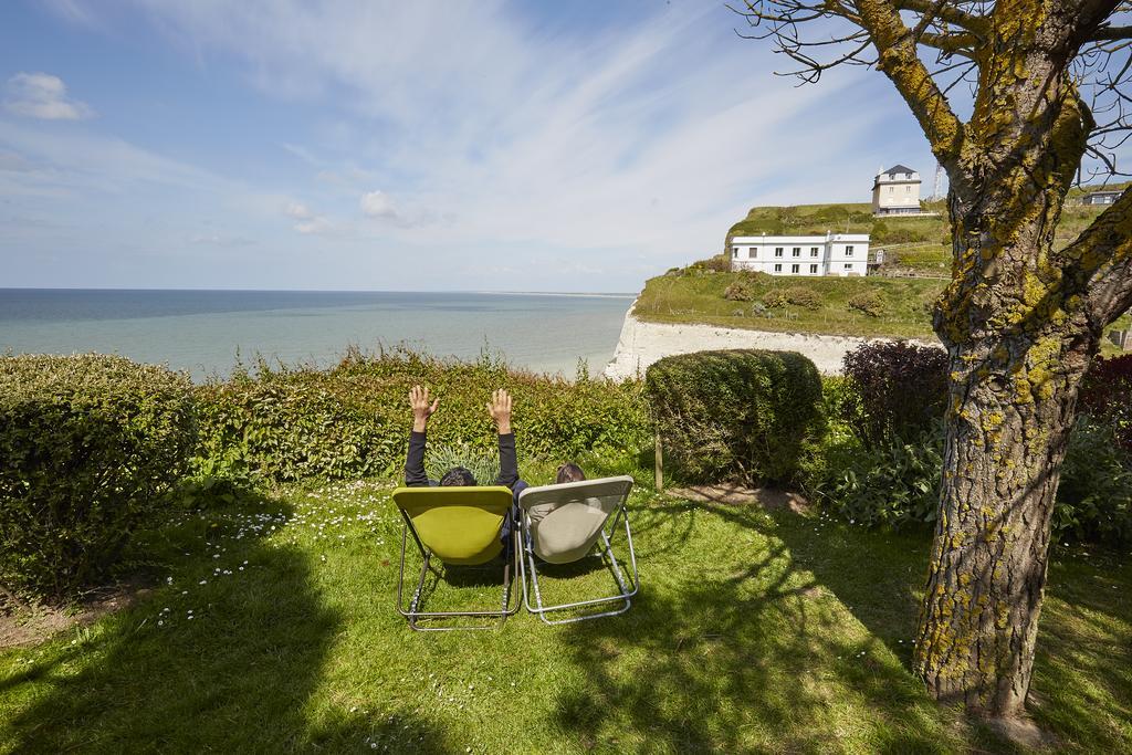 The Originals Hotel Le Cise Restaurant Chambres Et Suites Ault Exteriör bild